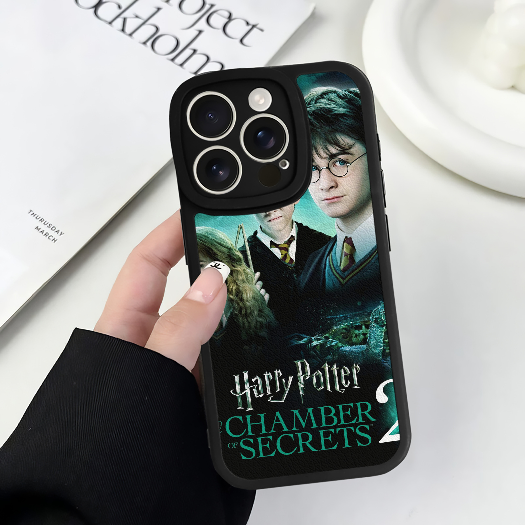 （画像用） Harry Potter ハリー・ポッターシリーズ 【iPhone 16シリーズ対応】シリコンスマホケース（レザー調） 材質：シリコン